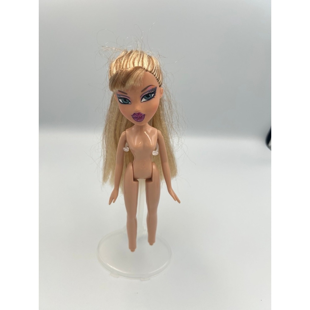 Bratz Flashback Fever Cloe doll NUDE
